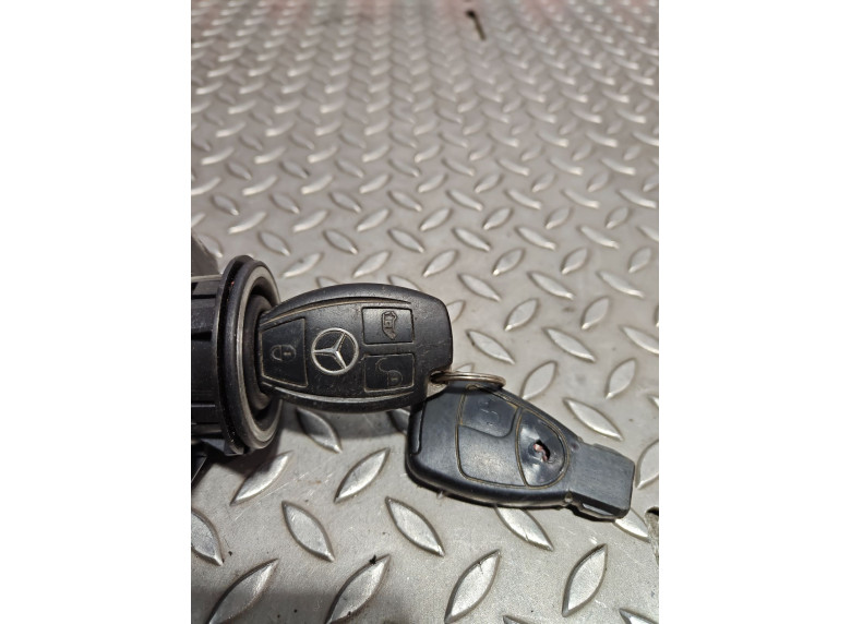 Замок зажигания к Mercedes Sprinter, 2011г.