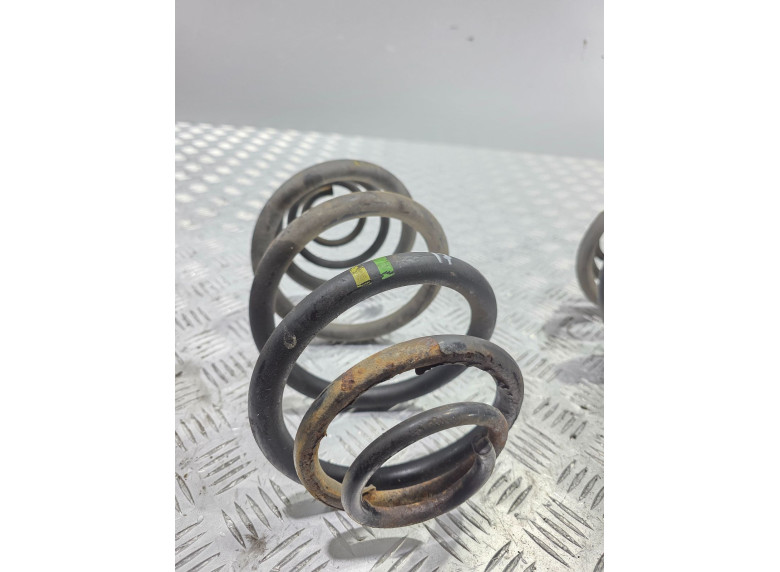 Пружина задняя к Opel Vivaro, 2004г.