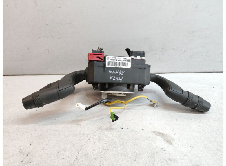 Переключатель подрулевой (стрекоза) к Lancia Musa, 2011г.