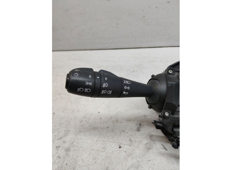 Переключатель поворотов к Renault Logan, 2014г.