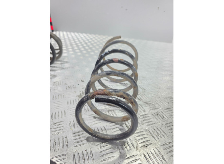 Пружина передняя к Suzuki SX4, 2008г.