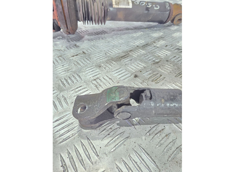 Рулевой карданчик к Renault Trafic, 2004г.