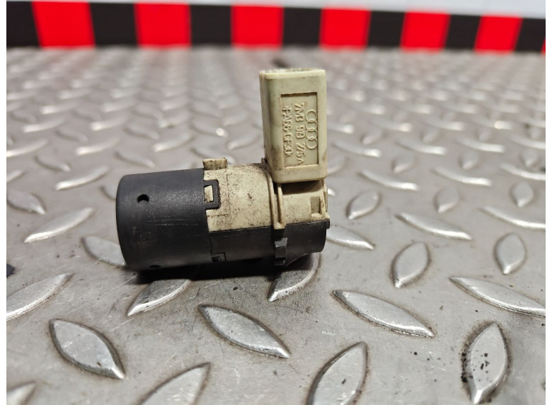 Датчик парктроника к Volkswagen Sharan, 2003г.