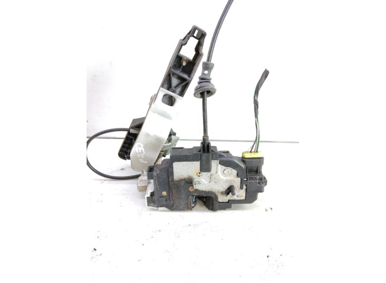 Замок двери задней левой к Kia Ceed, 2009г.