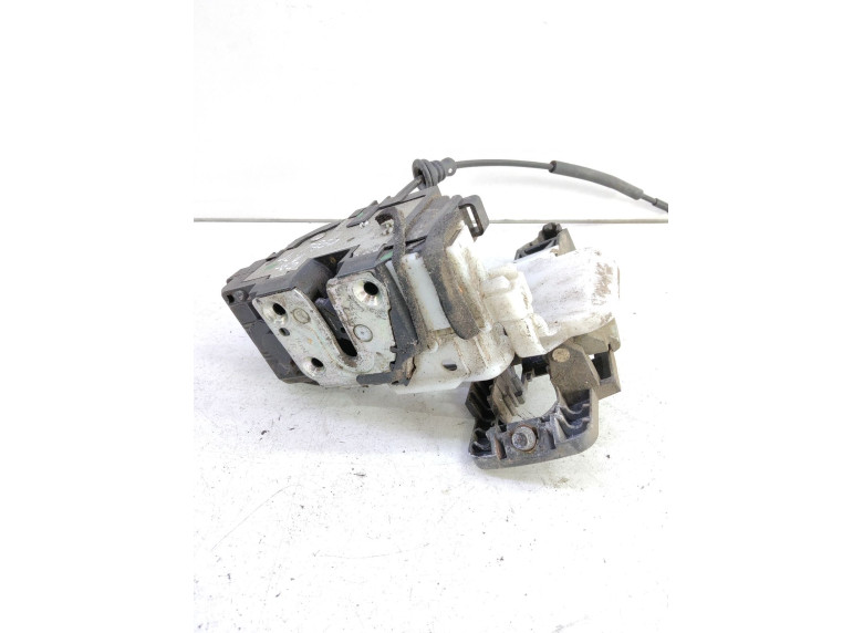 Замок двери передней правой к Kia Ceed, 2009г.