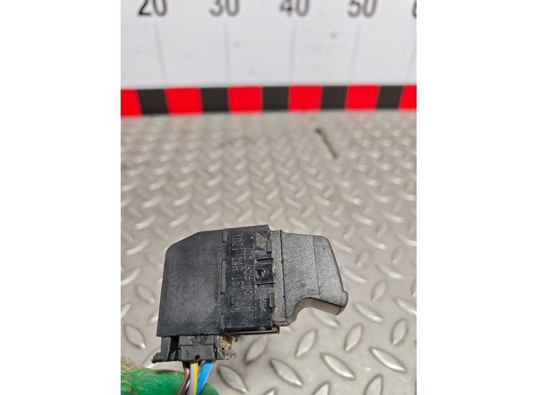 Кнопка стеклоподъемника к Volkswagen Sharan, 2003г.