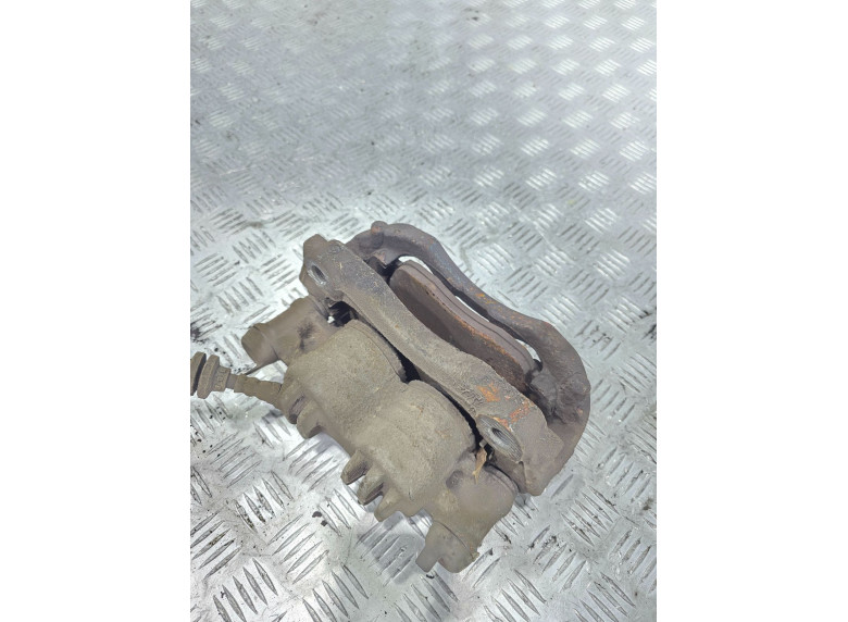 Суппорт передний правый к Renault Master, 2011г.