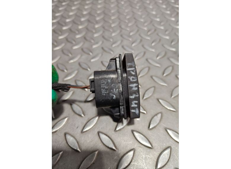 Кнопка аварийной сигнализации к Ford Transit, 2007г.