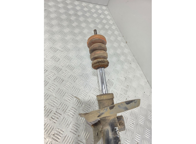 Амортизатор передний к Renault Master, 2011г.