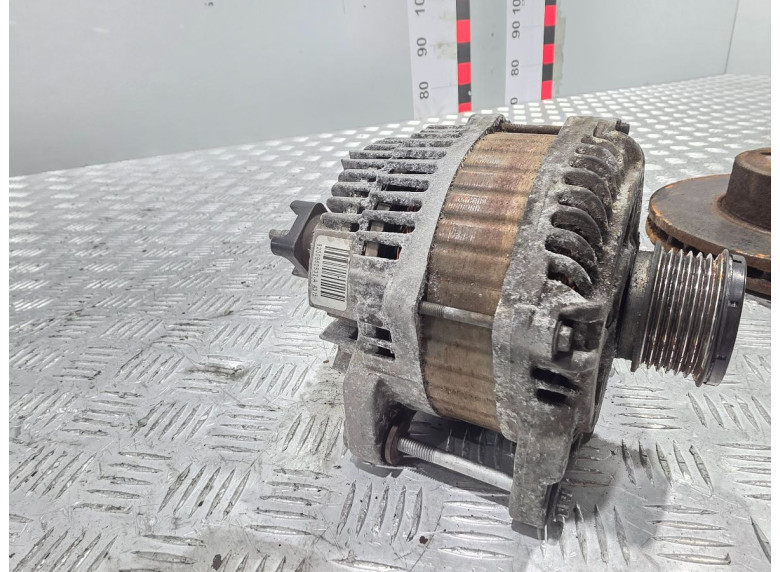 Генератор к Renault Megane, 2010г.