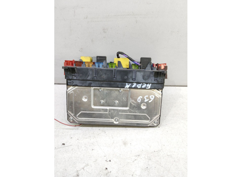 Блок предохранителей к Mercedes Vito W639, 2008г.