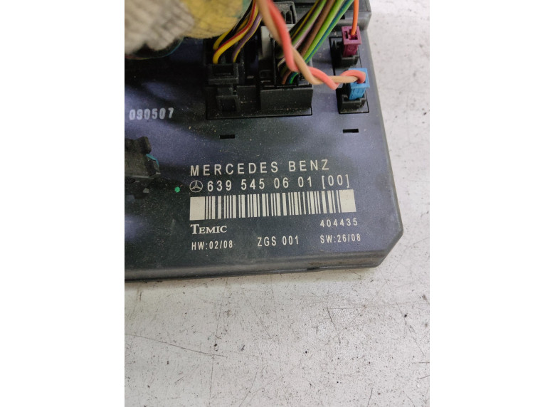 Блок предохранителей к Mercedes Vito W639, 2008г.