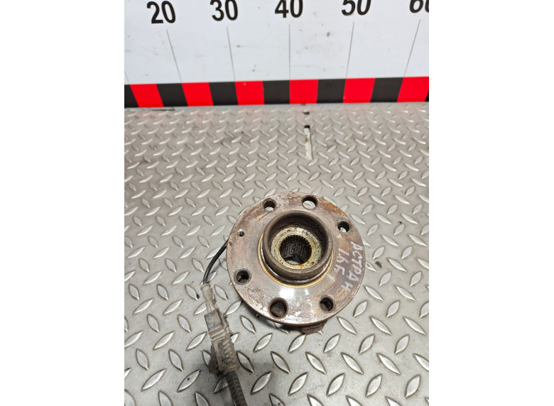 Ступица передняя к Opel Astra, 2005г.