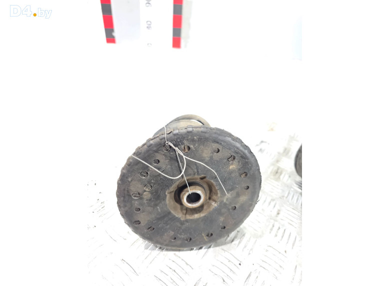 Опора амортизатора верхняя (чашка) к Renault Master 2011 г.