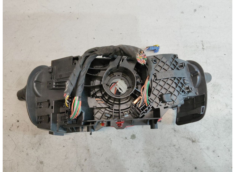 Переключатель подрулевой (стрекоза) к Renault Clio, 2011г.