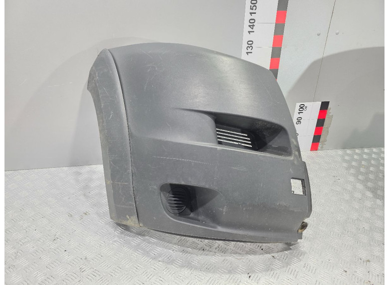 Клык бампера передний правый к Peugeot Boxer, 2009г.