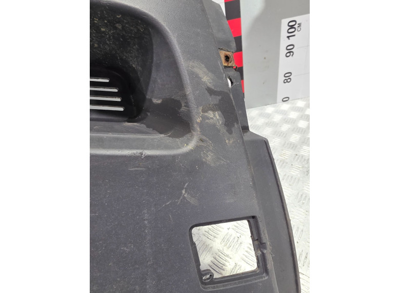 Клык бампера передний правый к Peugeot Boxer, 2009г.