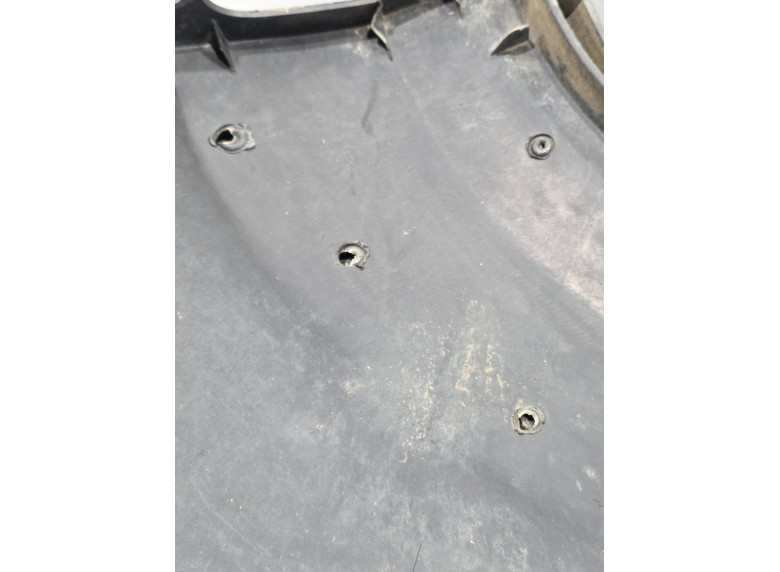 Клык бампера передний правый к Peugeot Boxer, 2009г.