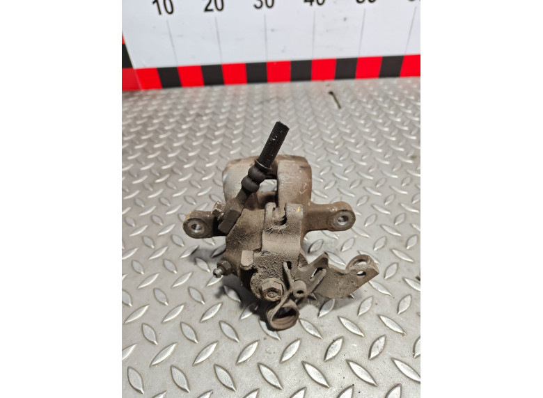 Суппорт задний правый к Opel Astra, 2005г.