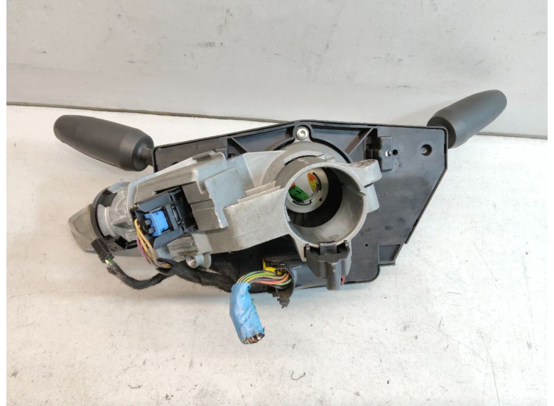 Переключатель подрулевой (стрекоза) к Opel Corsa, 2008г.