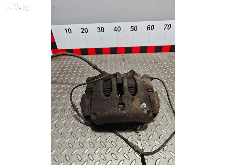 Суппорт передний левый к Mercedes Sprinter 2010 г.