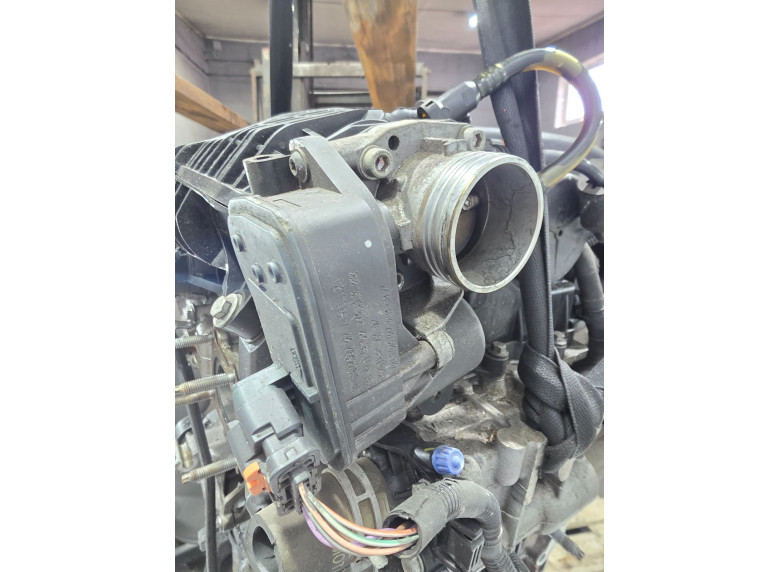 Заслонка дроссельная к Peugeot 208, 2013г.