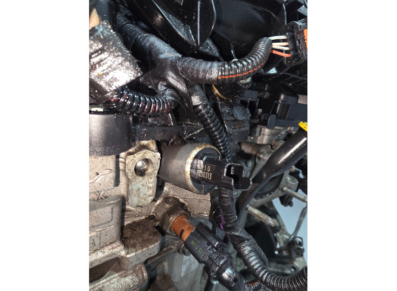 Клапан фазорегулятора к Peugeot 208, 2013г.