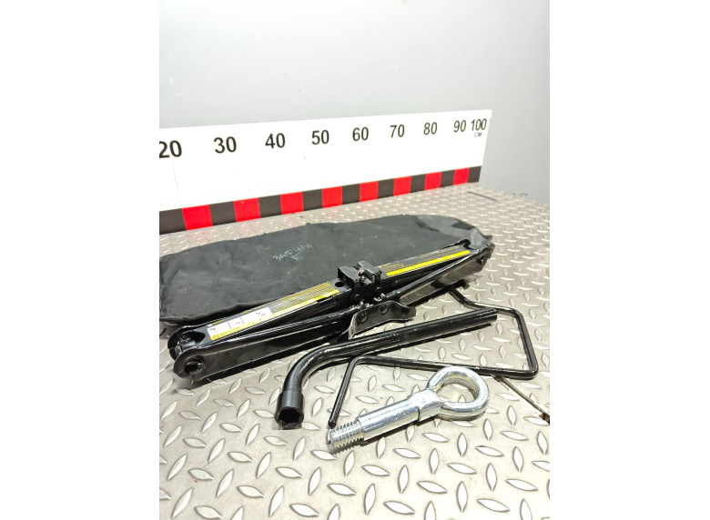 Домкрат к Opel Astra, 2007г.