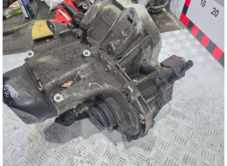 КПП механическая (МКПП) к Mitsubishi Space Star, 2001г.