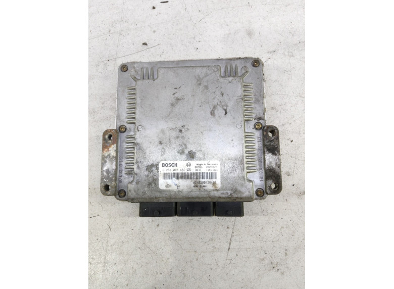 Блок управления двигателем к Renault Laguna, 2001г.