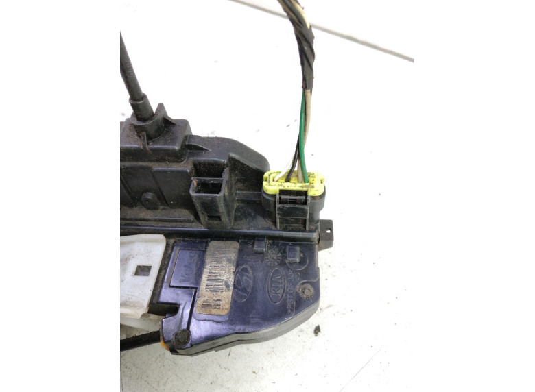 Замок двери задней правой к Kia Ceed, 2009г.