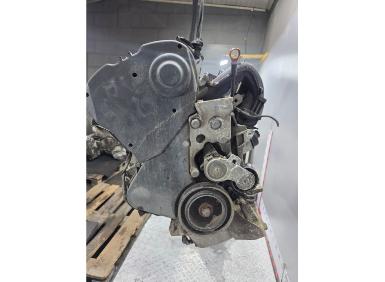 Двигатель к Citroen C5, 2006г.