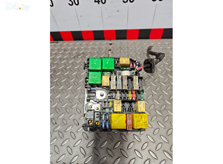 Блок предохранителей к Peugeot 208 2013 г.