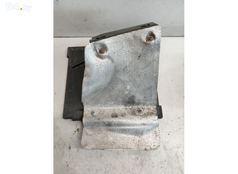 Корпус воздушного фильтра к Volkswagen Passat 2003 г.