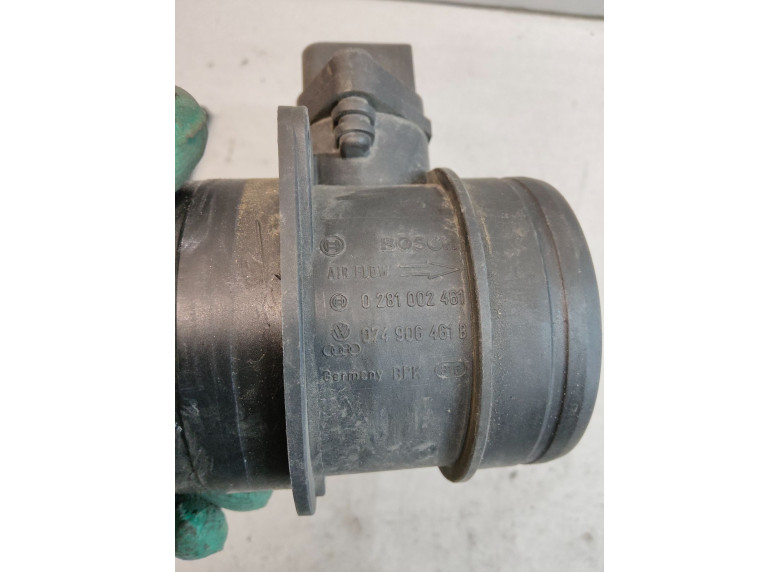 Расходомер воздуха к Volkswagen Passat, 2004г.