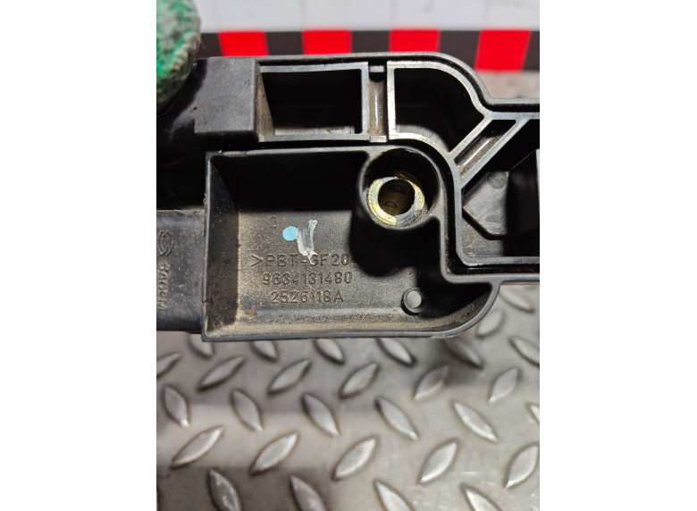 Катушка зажигания к Citroen C5, 2003г.