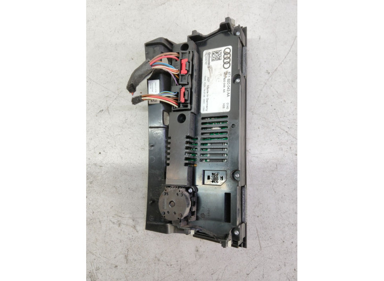 Блок управления печки/климат-контроля к Audi A4, 2008г.