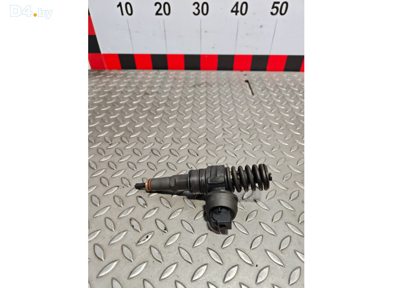 Форсунка к Volkswagen Golf 2006 г.