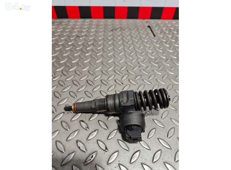 Форсунка к Volkswagen Golf 2006 г.