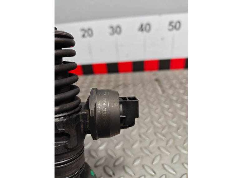 Форсунка к Volkswagen Golf, 2006г.