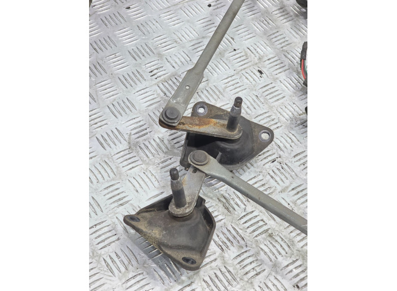 Механизм стеклоочистителя (трапеция дворников) к Chrysler Voyager, 2003г.