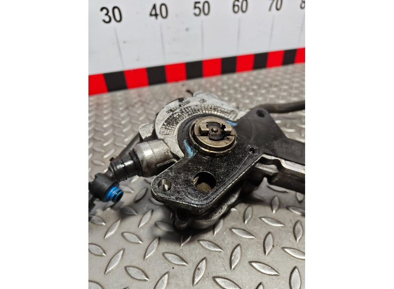 Насос тандемный к Volkswagen Sharan, 2001г.