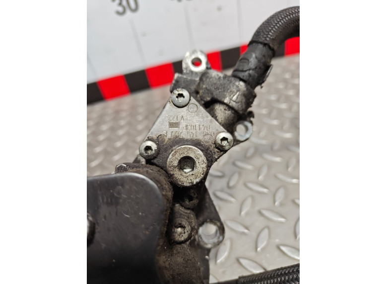 Насос тандемный к Volkswagen Sharan, 2001г.