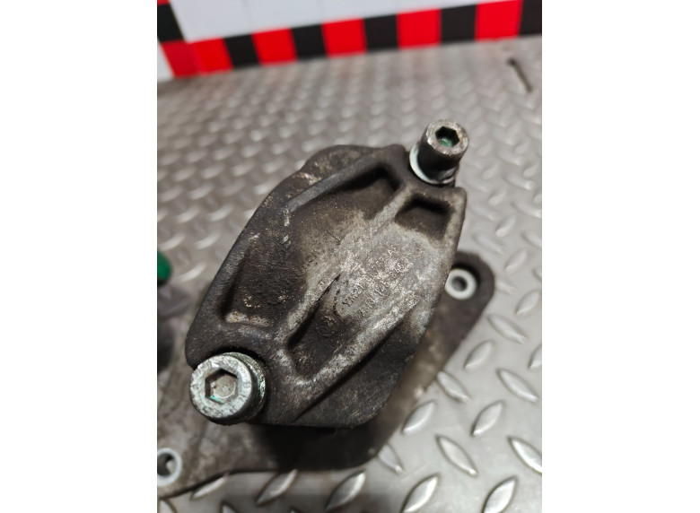 Кронштейн к Volkswagen Sharan, 2001г.