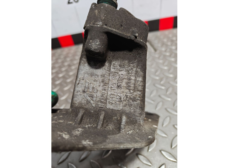 Кронштейн к Volkswagen Sharan, 2001г.