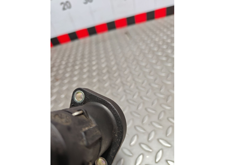 Фланец (тройник) системы охлаждения к Volkswagen Sharan, 2001г.