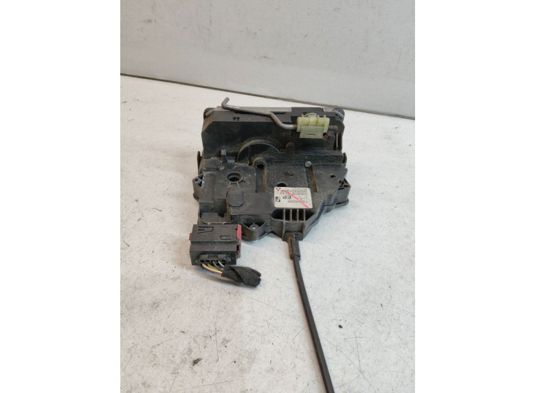 Замок двери задней левой к Opel Corsa, 2008г.