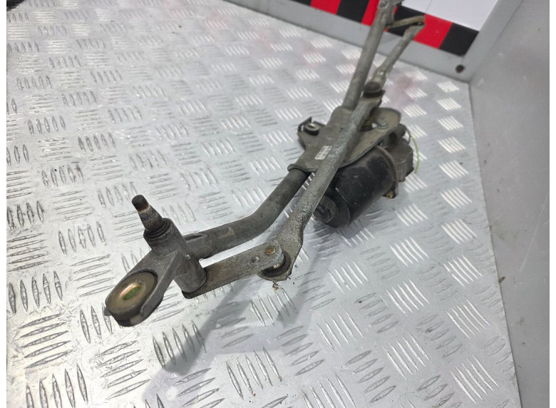 Механизм стеклоочистителя (трапеция дворников) к Audi A6, 2001г.
