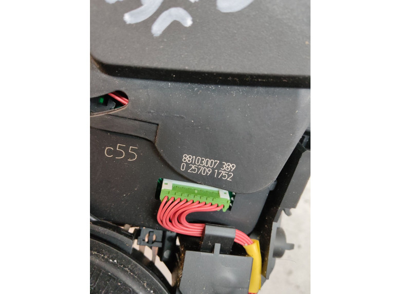 Переключатель подрулевой (стрекоза) к Renault Clio, 2009г.