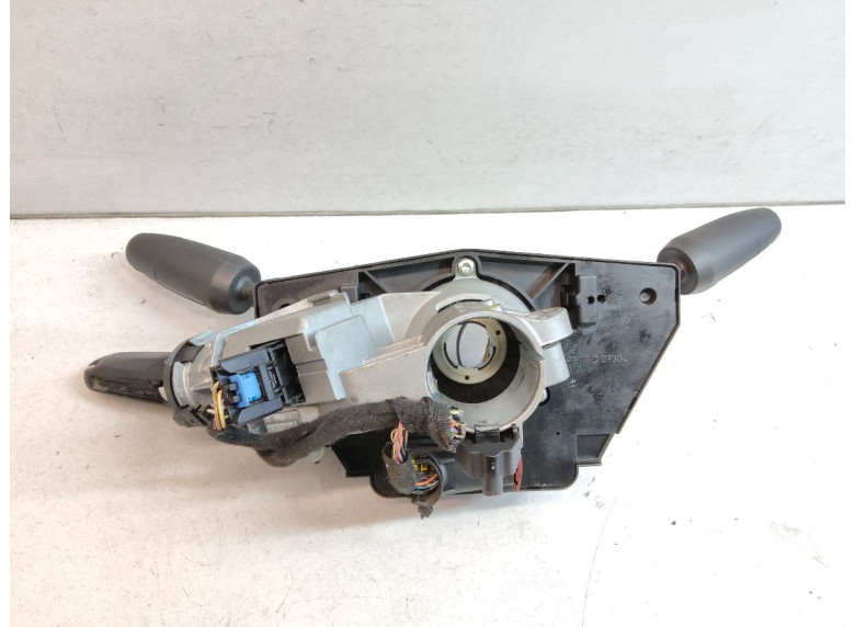 Переключатель подрулевой (стрекоза) к Opel Corsa, 2009г.